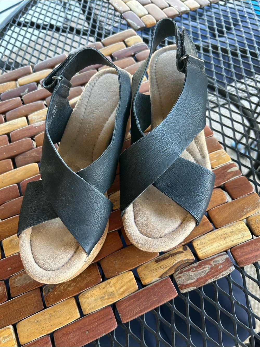Wedge platform Sandals by CL Laundry, Black, size 7